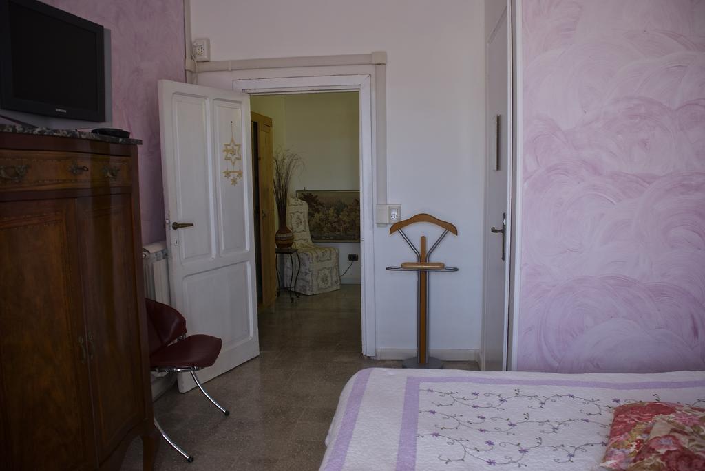 B&B Mery Lho Aprilia Room photo